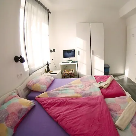 Grey Apartment Split